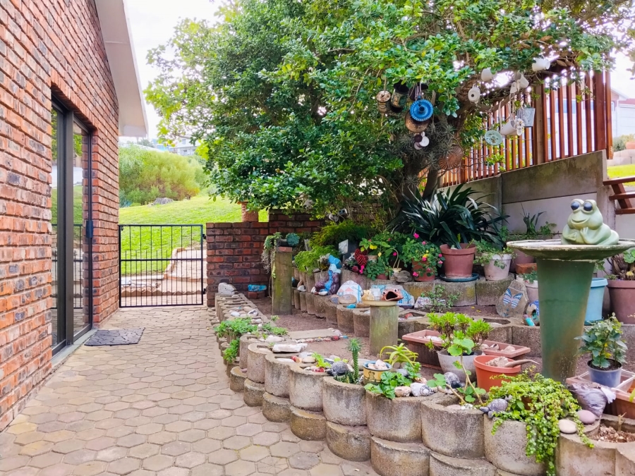 3 Bedroom Property for Sale in Dana Bay Western Cape